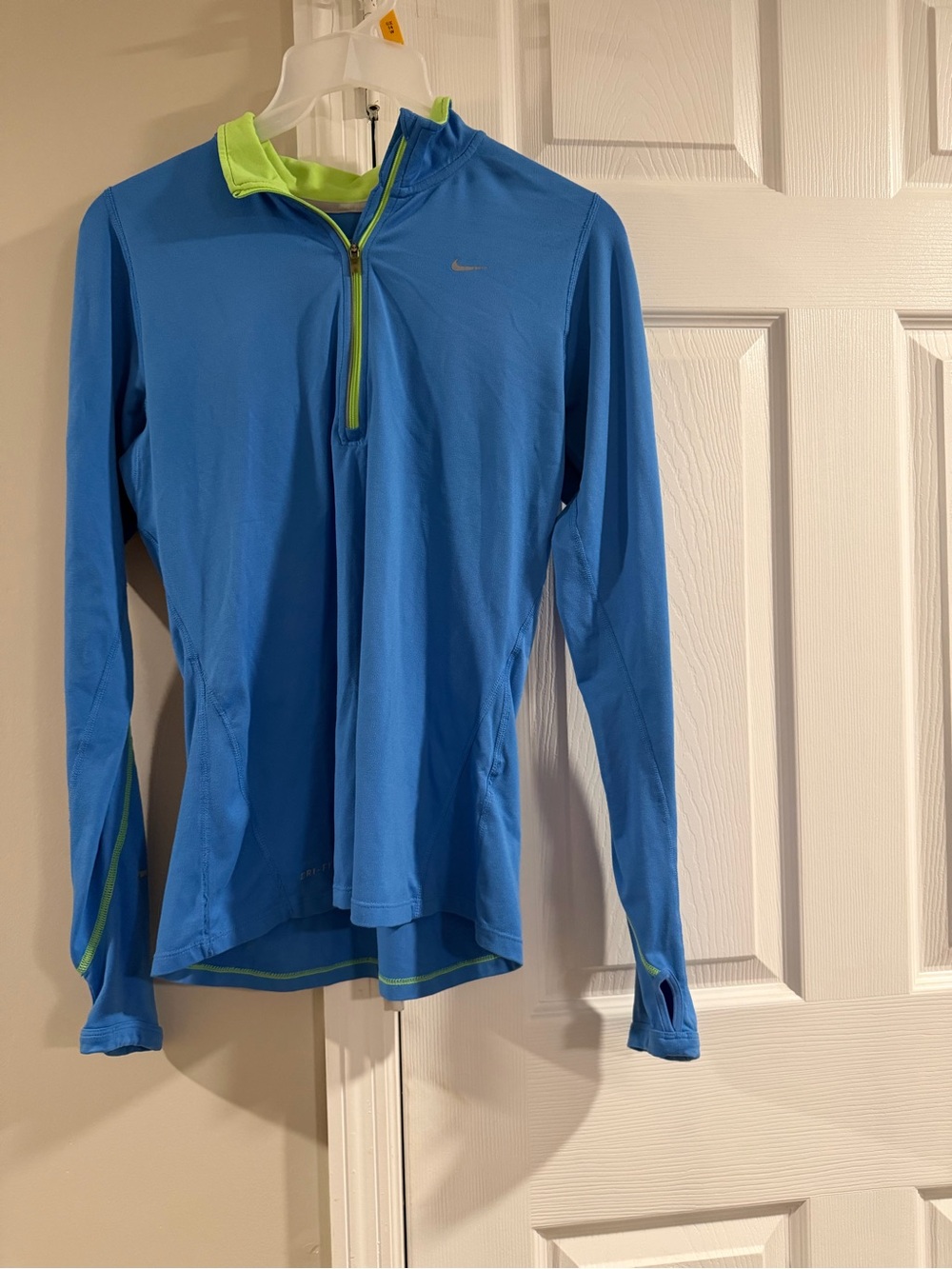 Nike Men’s Sky Blue Long-Sleeve Swim Rash Guard with Lime Accents